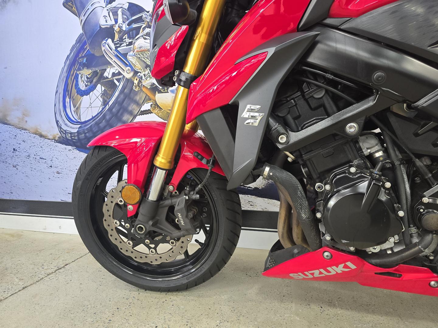2017 SUZUKI GSX-S750 ROAD