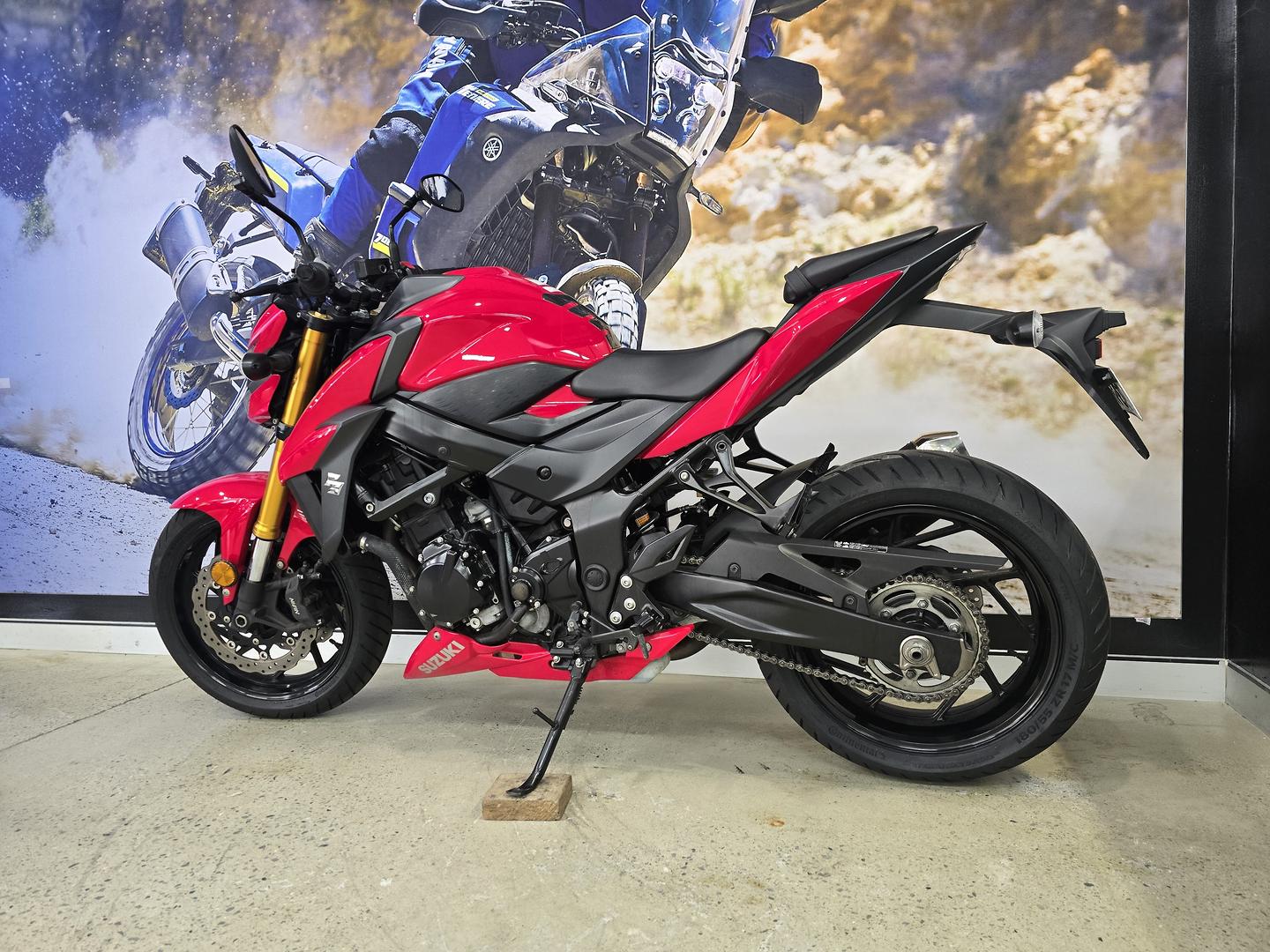 2017 SUZUKI GSX-S750 ROAD