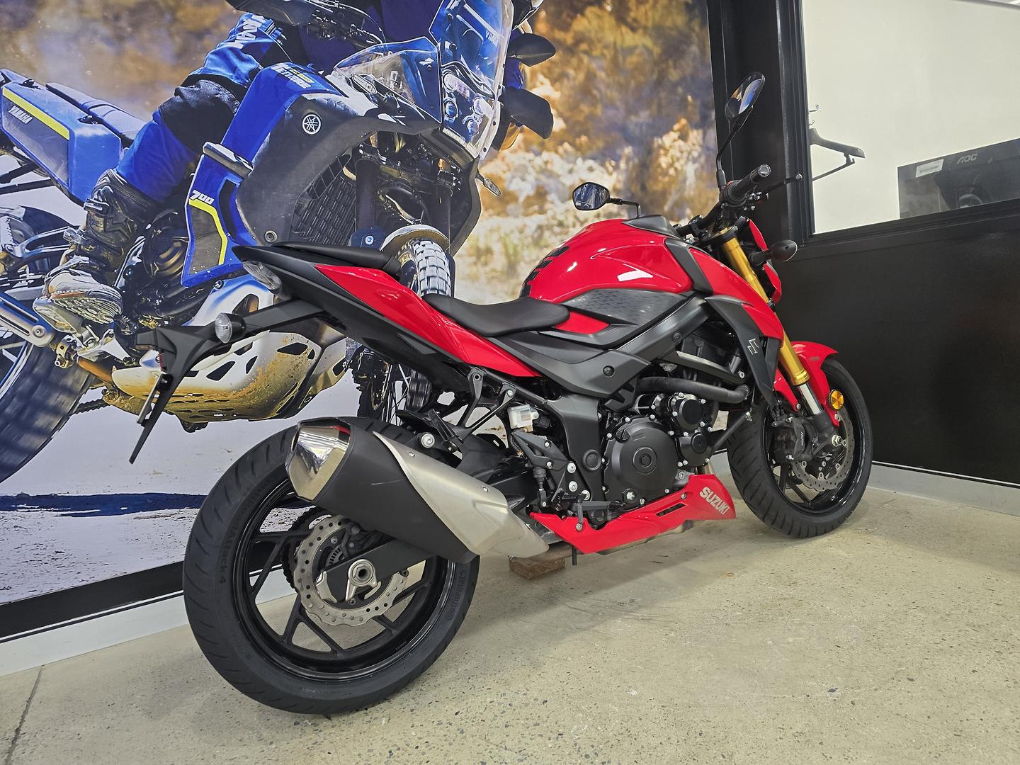 2017 SUZUKI GSX-S750 ROAD
