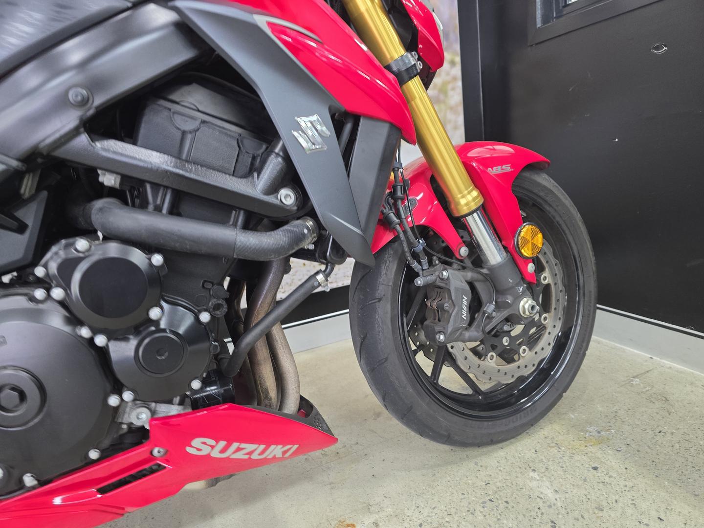 2017 SUZUKI GSX-S750 ROAD