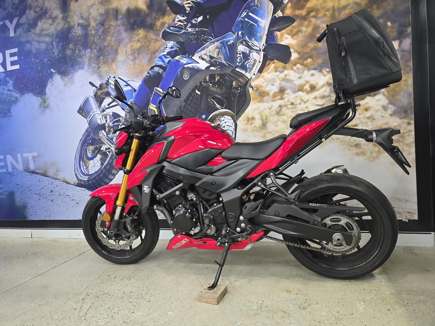 2017 SUZUKI GSX-S750 ROAD