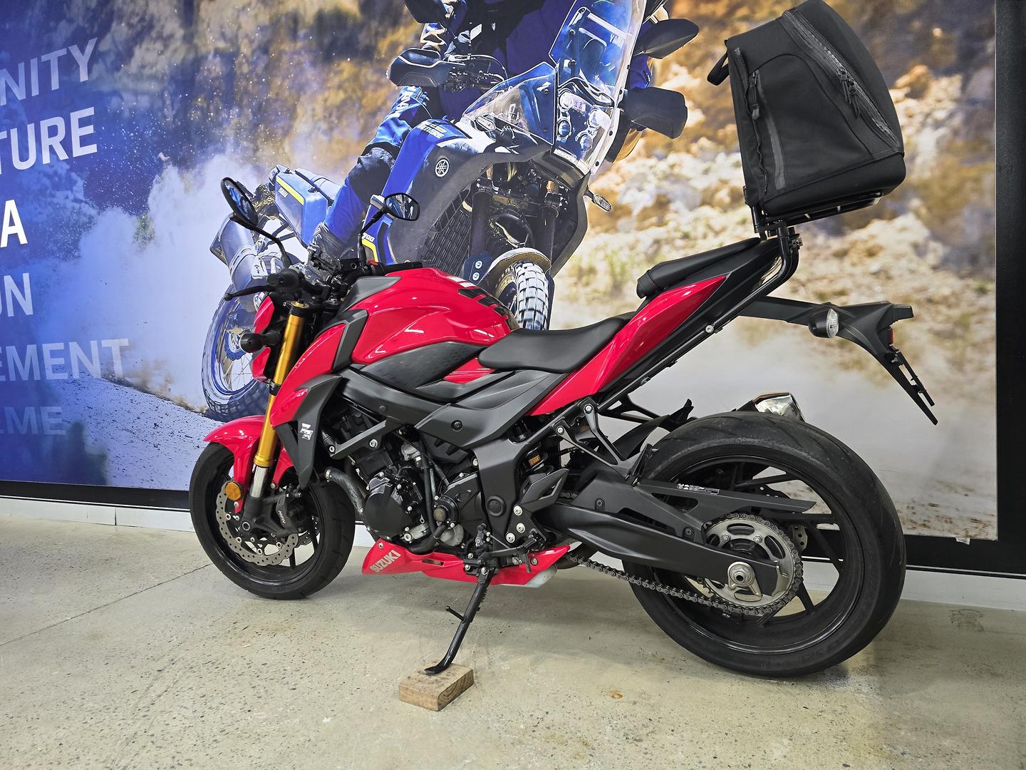 2017 SUZUKI GSX-S750 ROAD