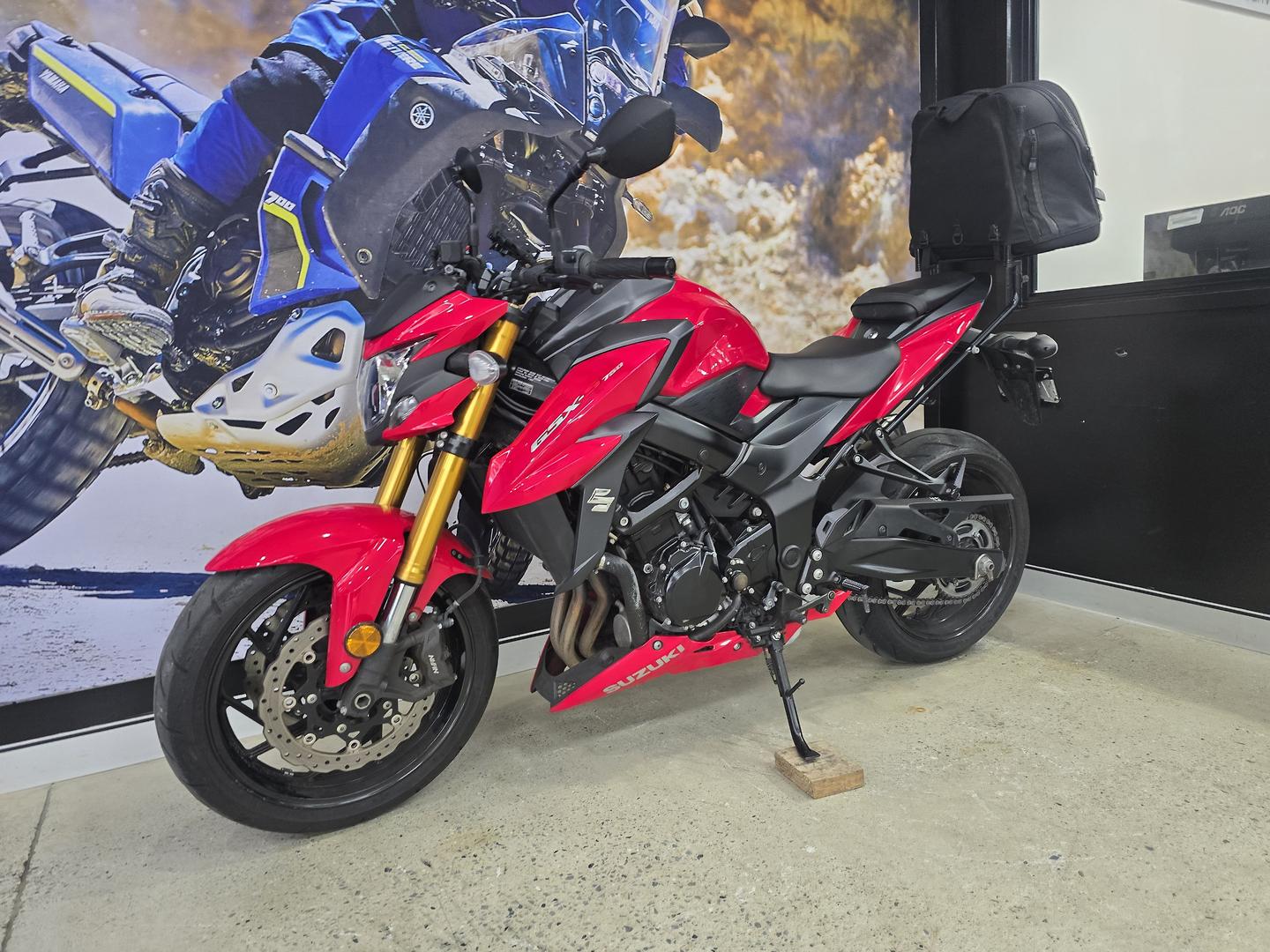 2017 SUZUKI GSX-S750 ROAD
