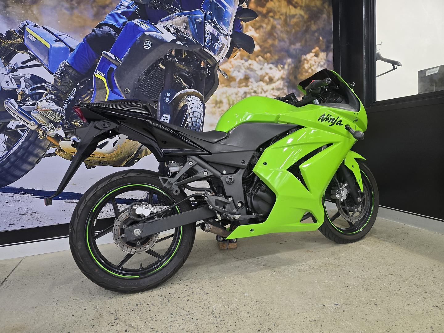 2010 KAWASAKI NINJA 250R SE (EX250J) SPORTS
