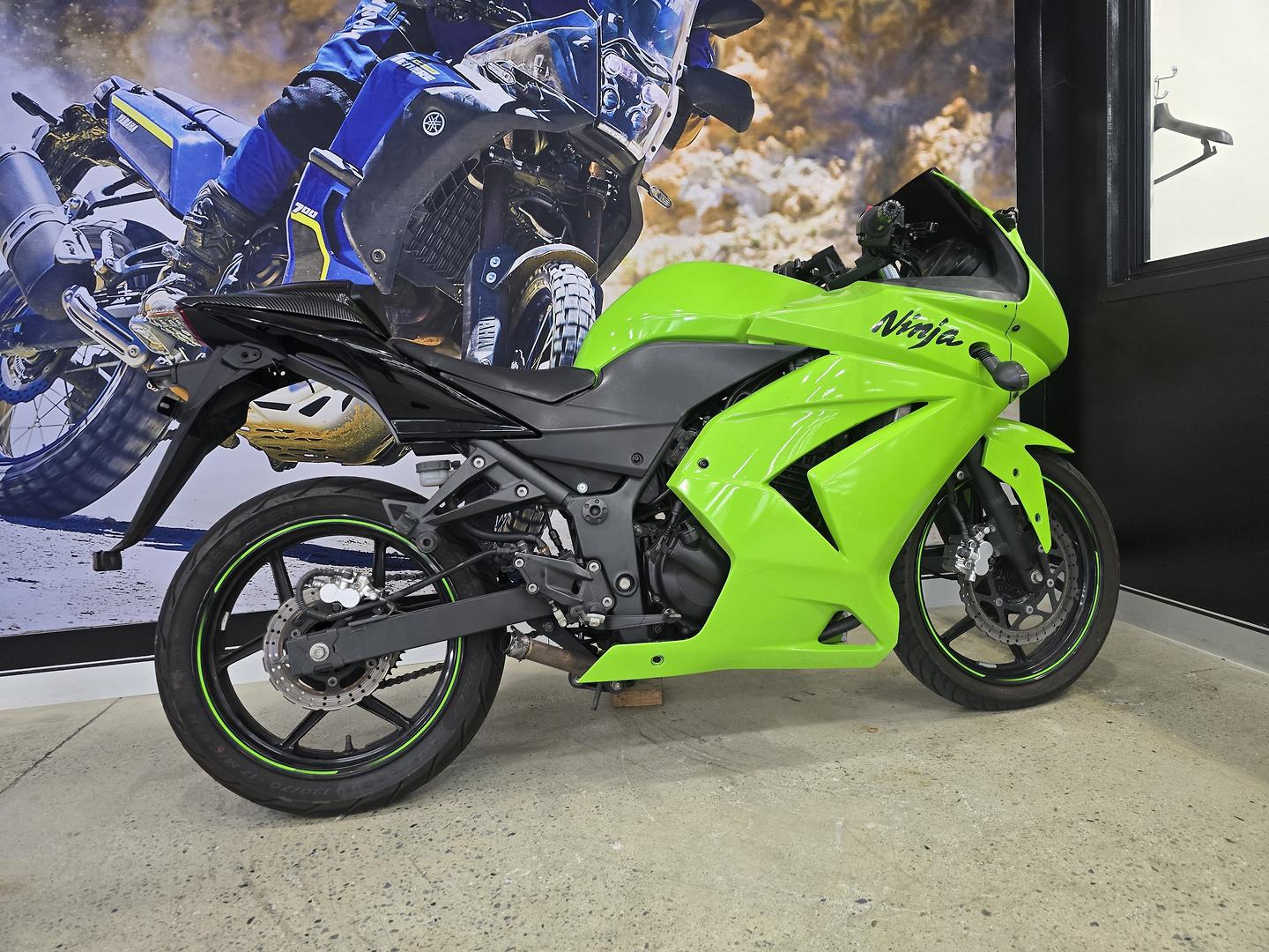 2010 KAWASAKI NINJA 250R SE (EX250J) SPORTS