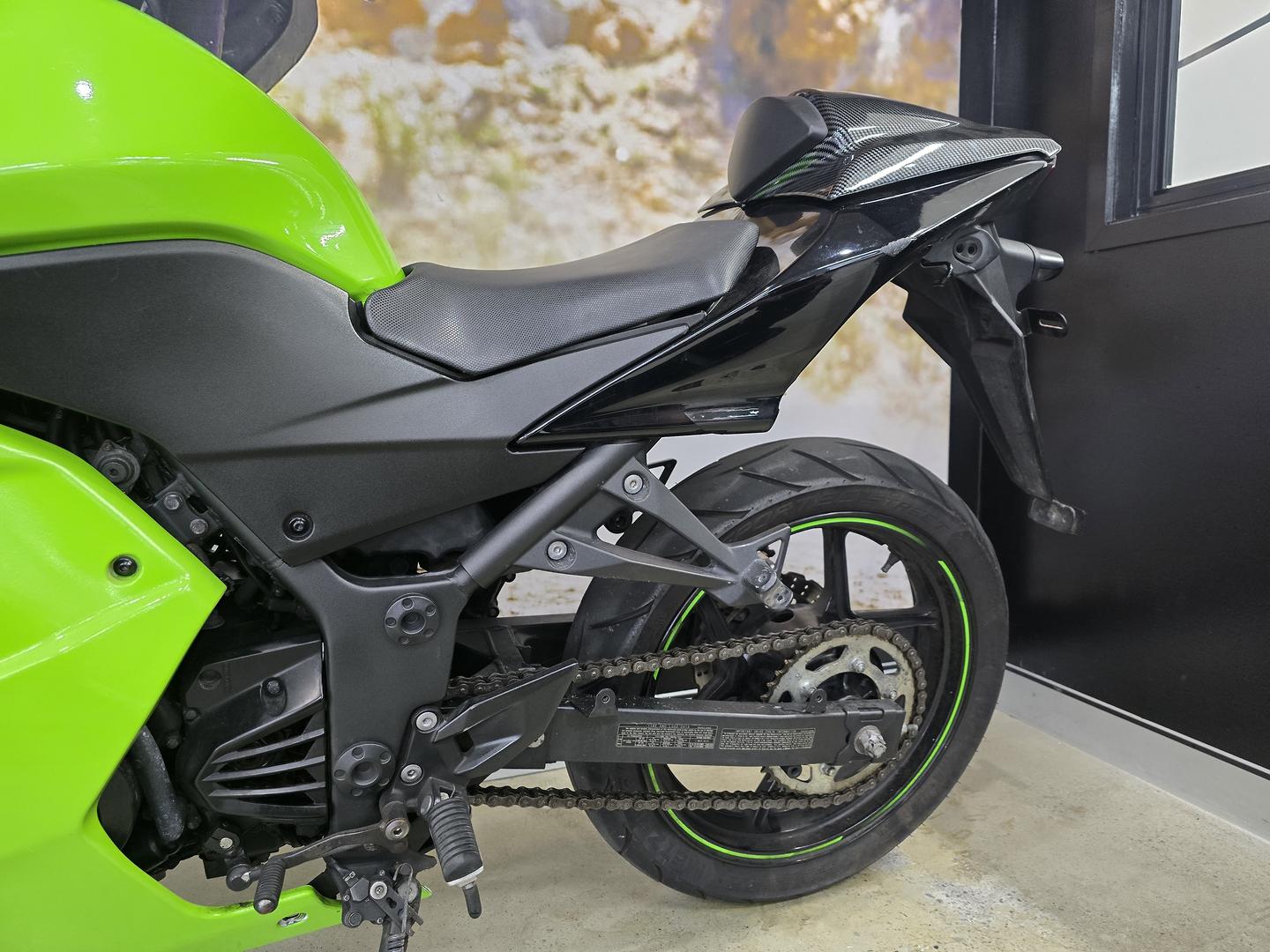 2010 KAWASAKI NINJA 250R SE (EX250J) SPORTS