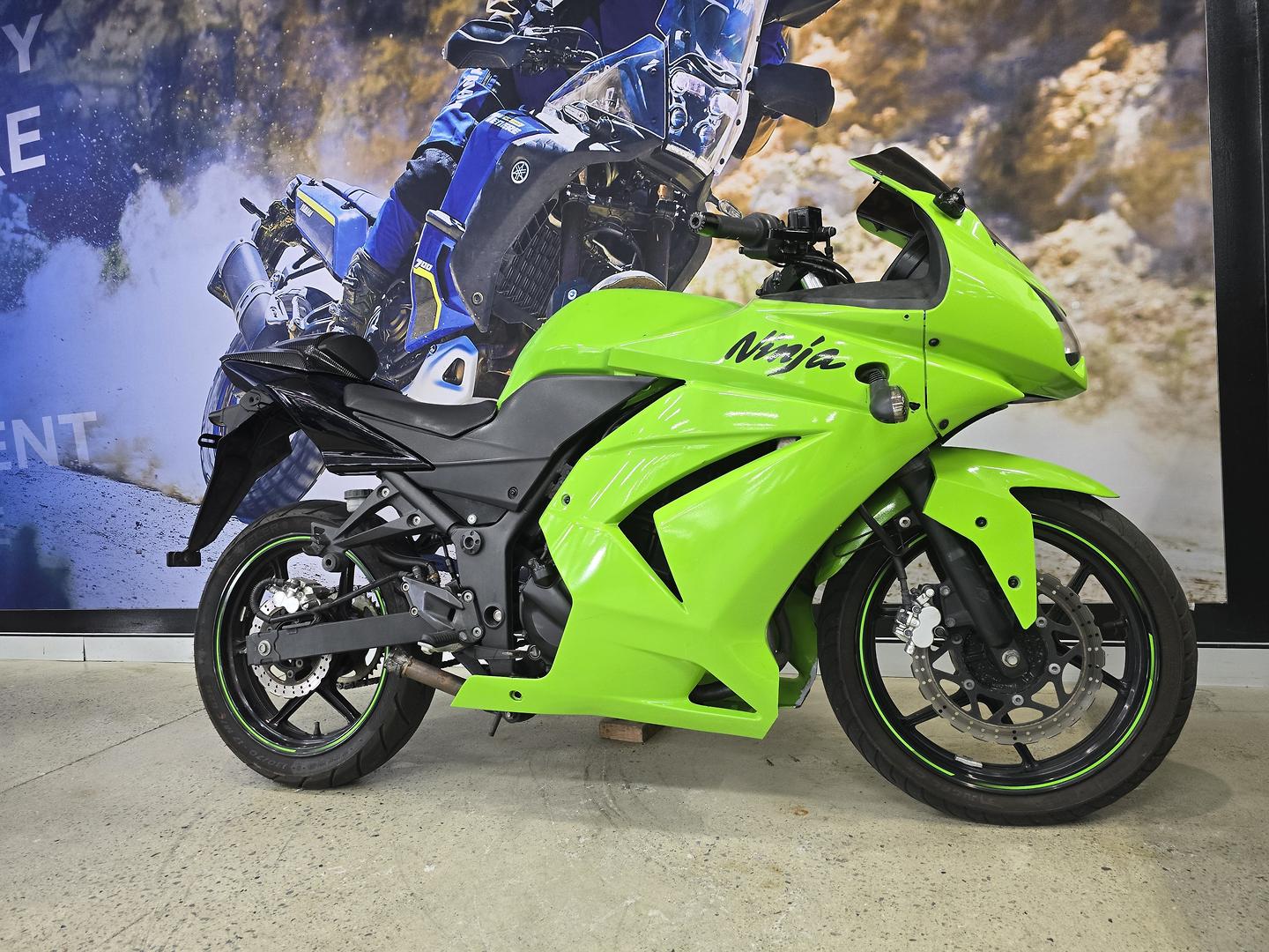 2010 KAWASAKI NINJA 250R SE (EX250J) SPORTS