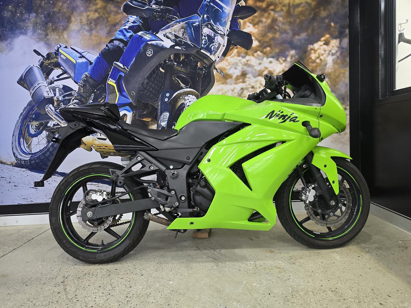 2010 KAWASAKI NINJA 250R SE (EX250J) SPORTS