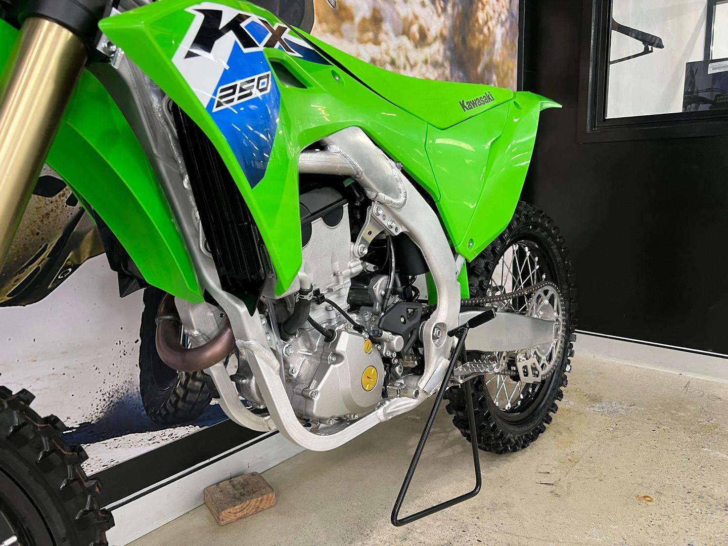 2026 KAWASAKI KX250 MOTOCROSS