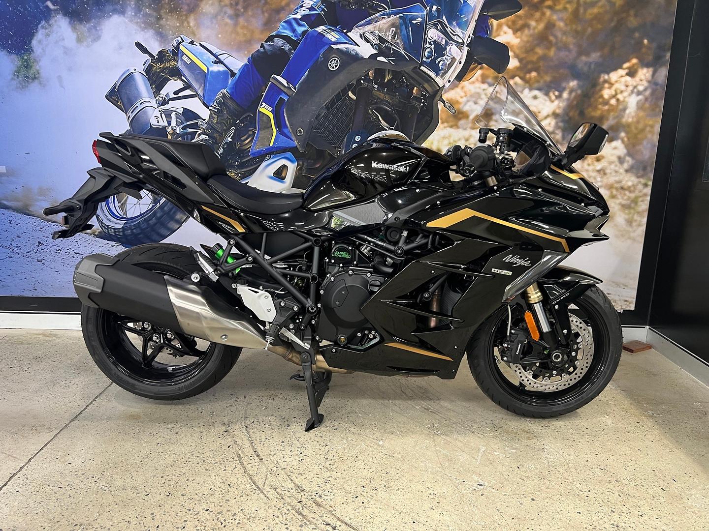 2026 KAWASAKI NINJA H2 SX SPORTS