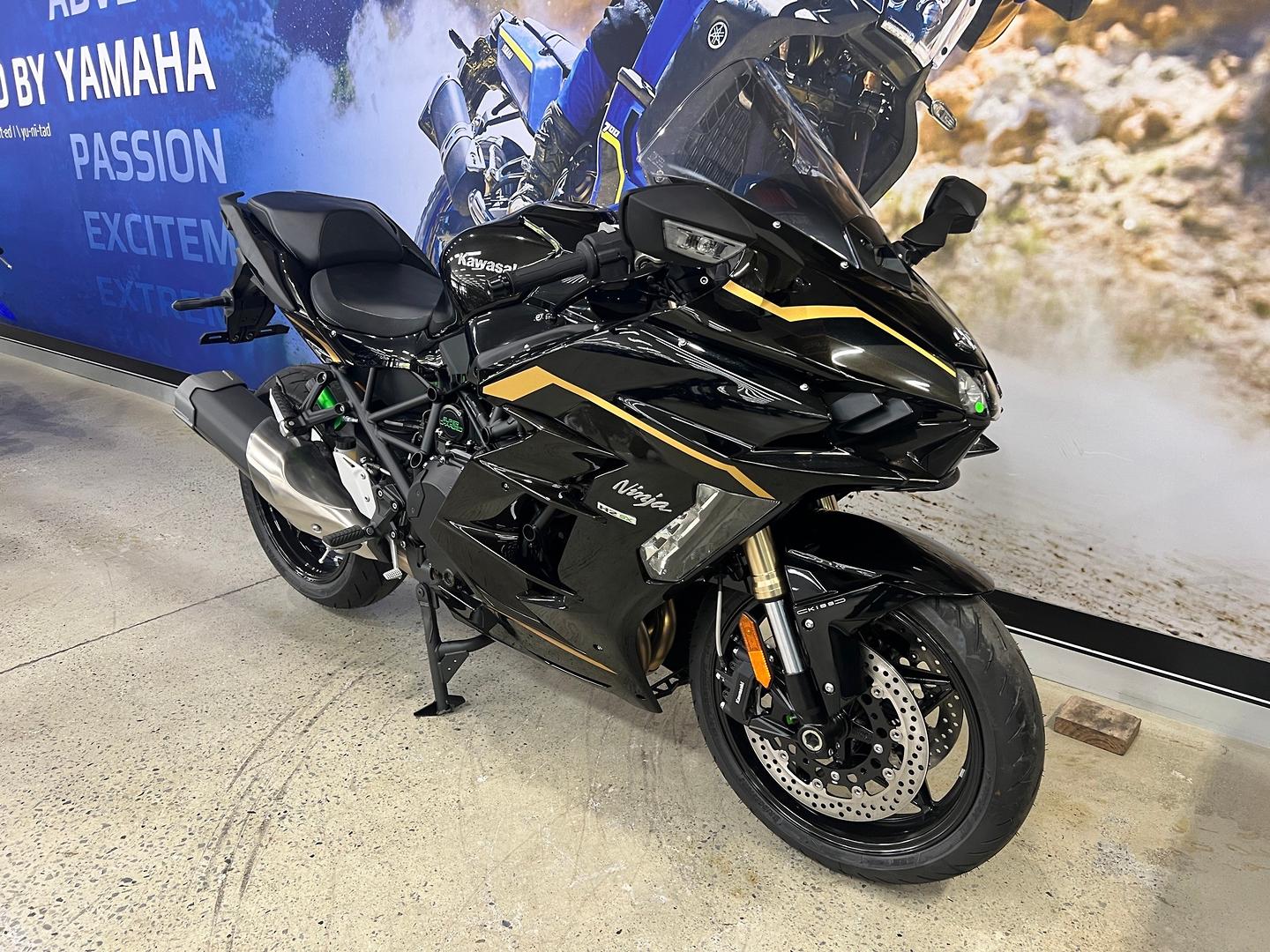 2026 KAWASAKI NINJA H2 SX SPORTS
