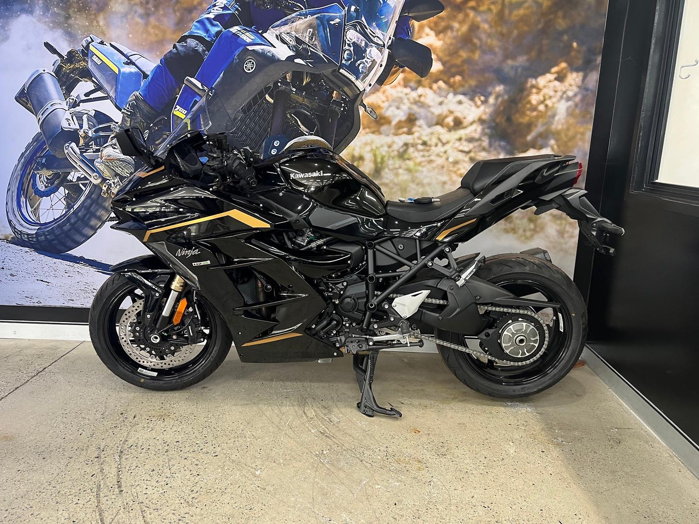 2026 KAWASAKI NINJA H2 SX SPORTS