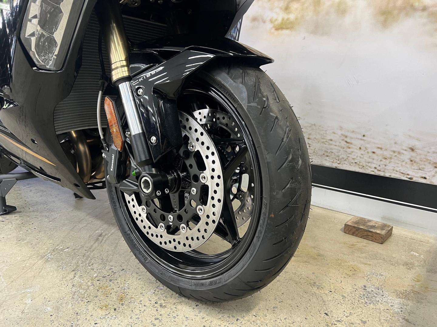 2026 KAWASAKI NINJA H2 SX SPORTS
