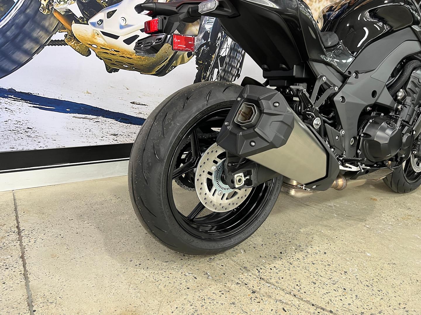 2026 KAWASAKI Z1100 SPORTS