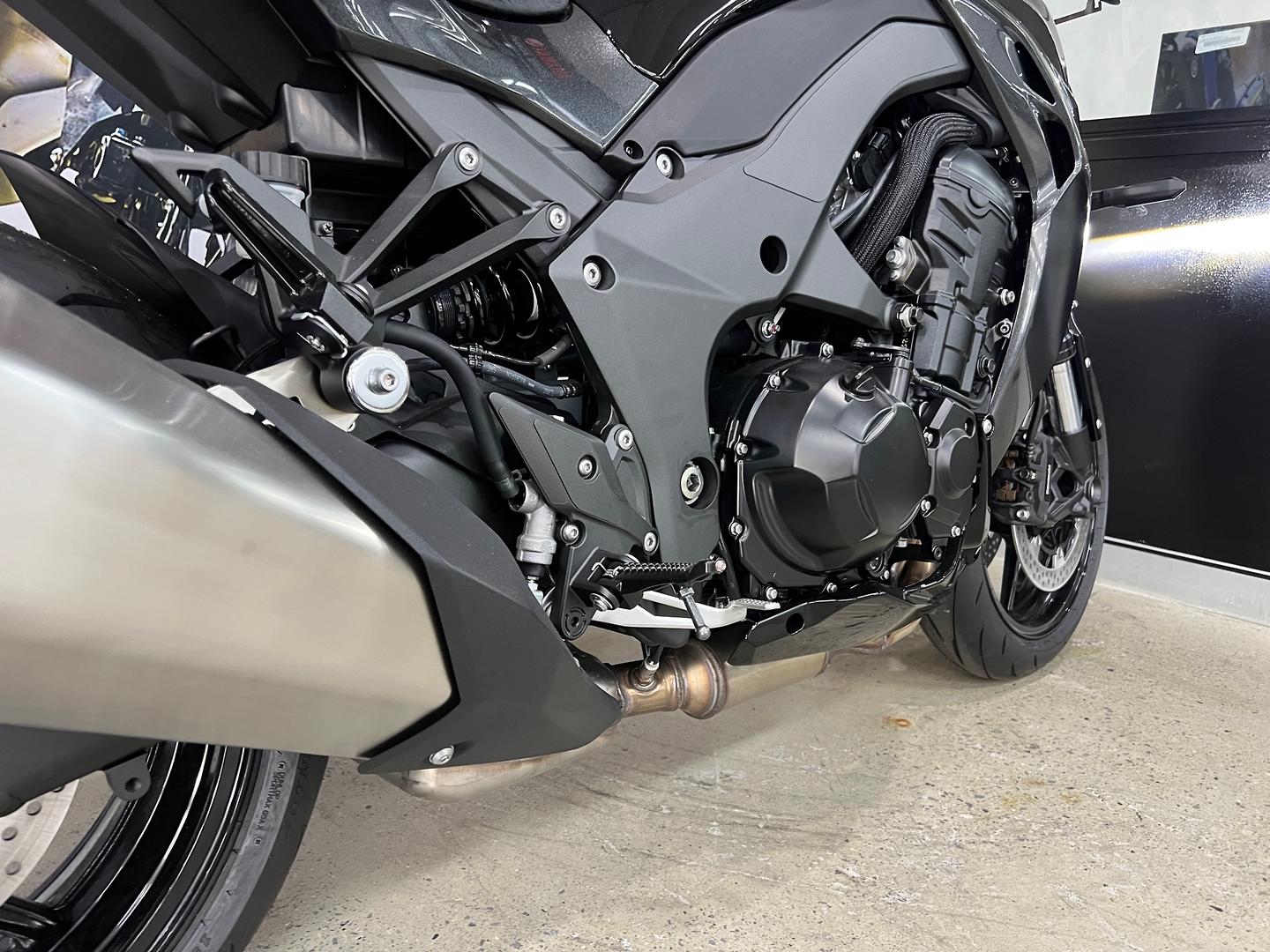 2026 KAWASAKI Z1100 SPORTS