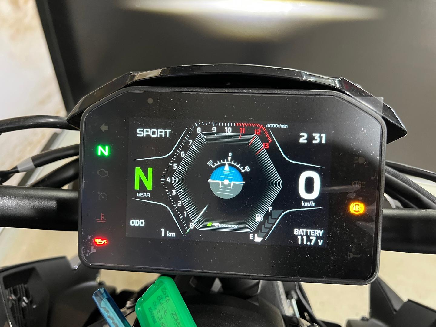 2026 KAWASAKI Z1100 SPORTS