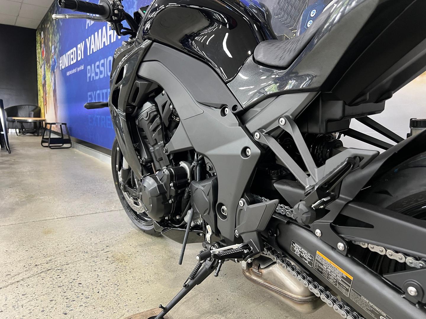 2026 KAWASAKI Z1100 SPORTS