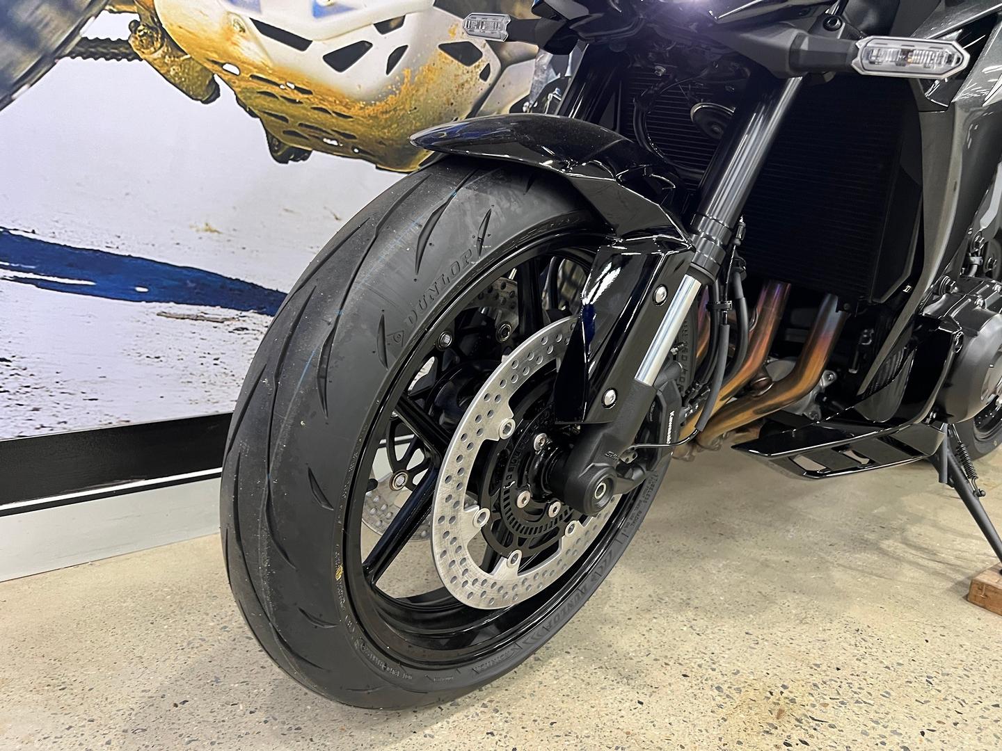 2026 KAWASAKI Z1100 SPORTS