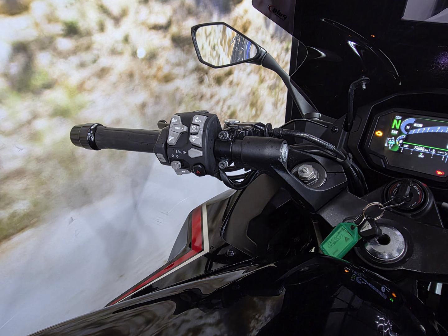 2022 KAWASAKI NINJA 1000SX SPORTS