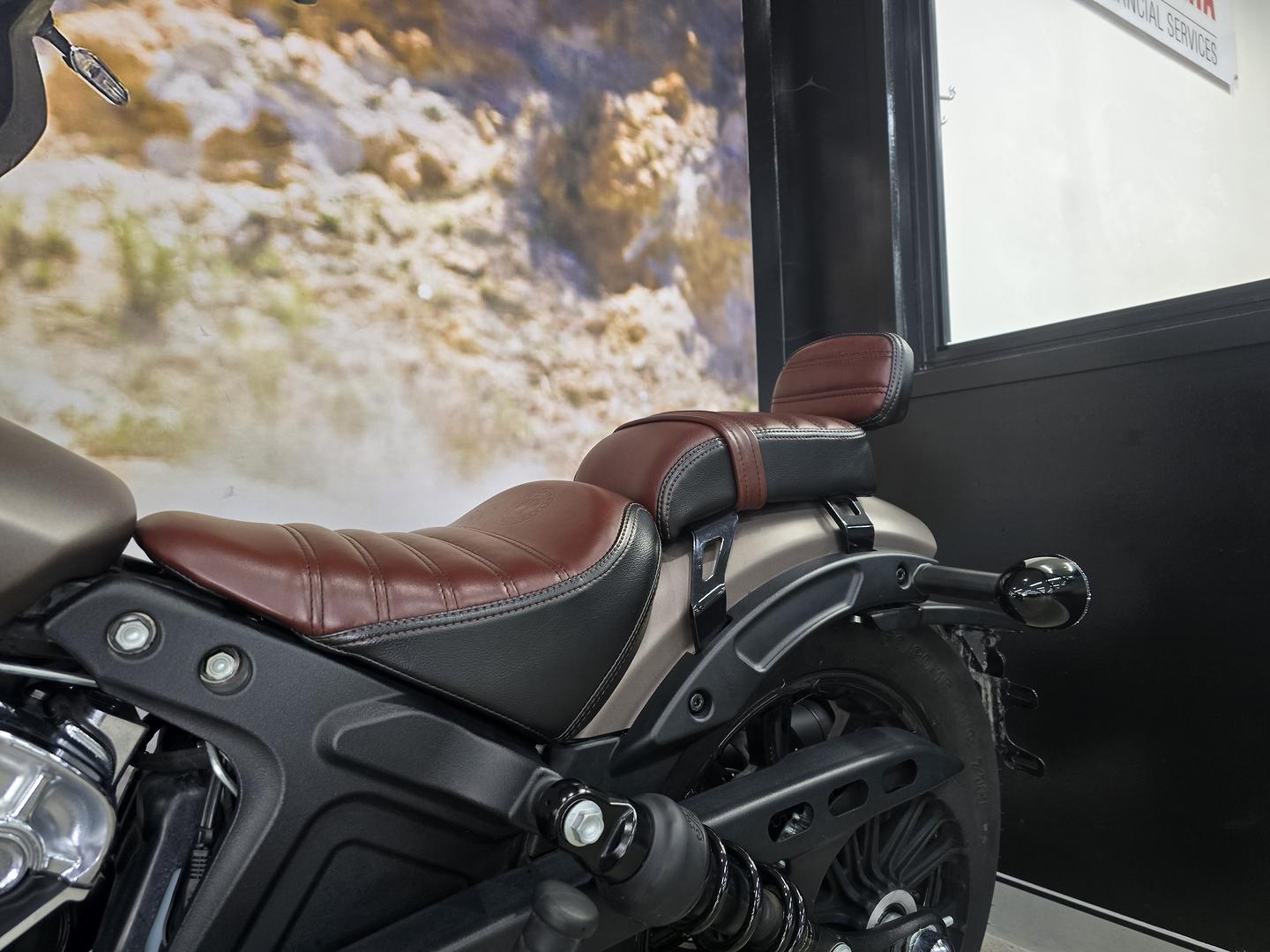 2018 INDIAN SCOUT BOBBER BRONZE SMOKE CRUISER