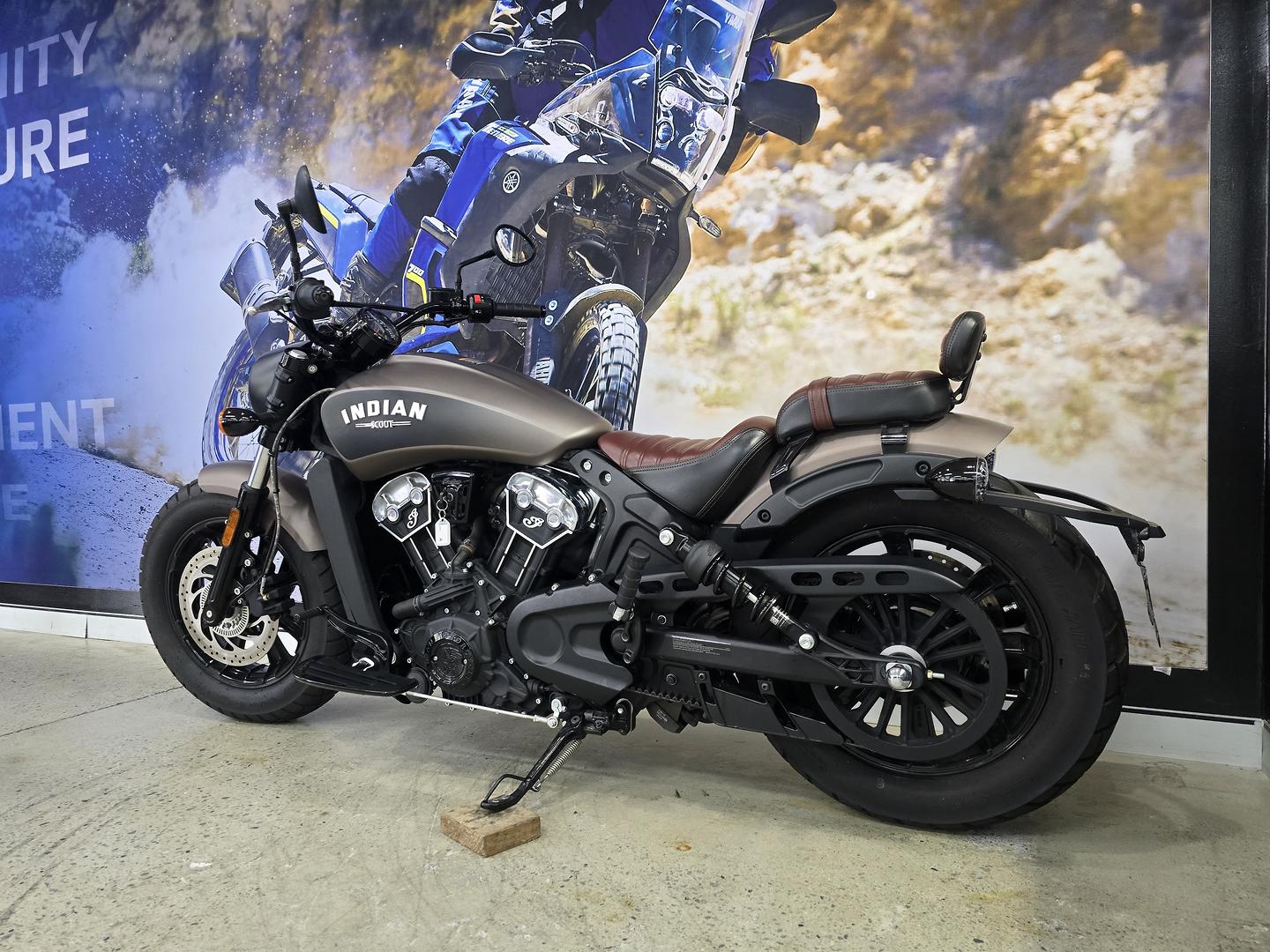 2018 INDIAN SCOUT BOBBER BRONZE SMOKE CRUISER