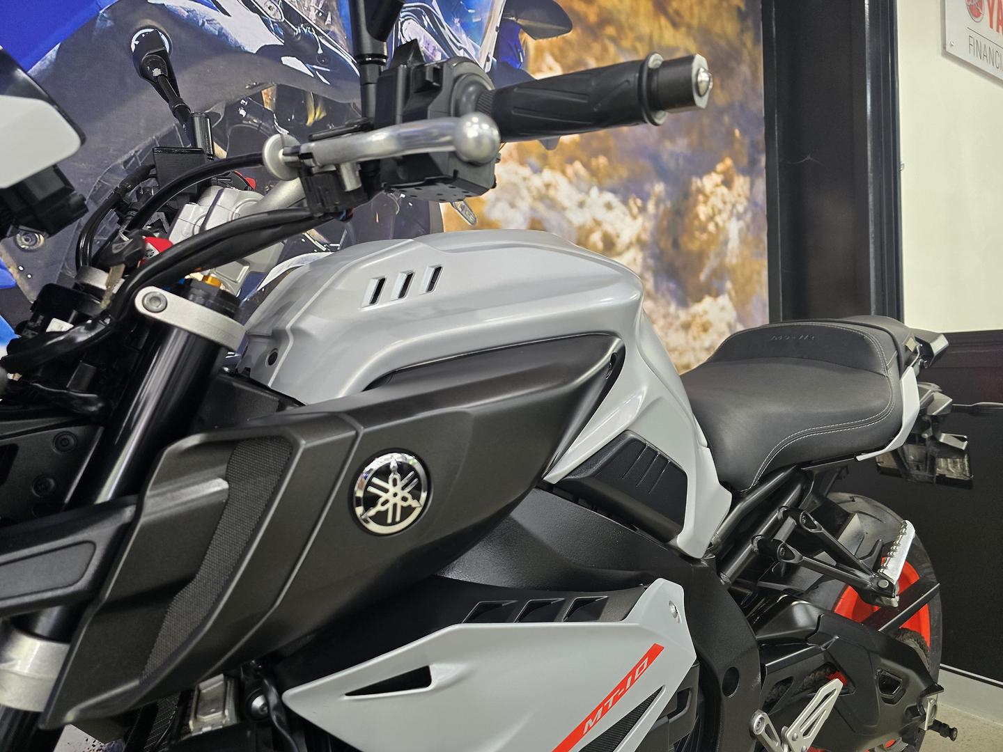 2021 YAMAHA MT-10A SPORTS