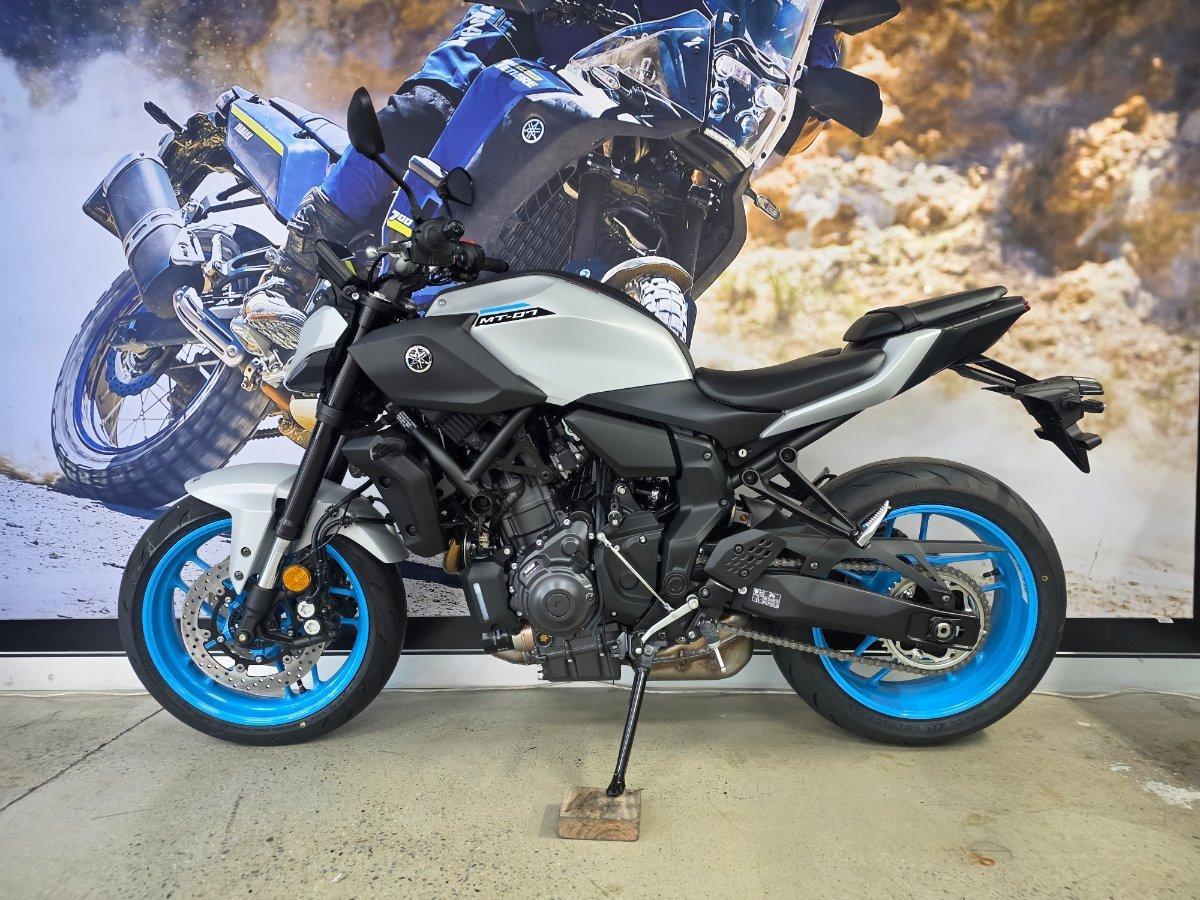2025 YAMAHA MT-07 LA (ABS) ROAD