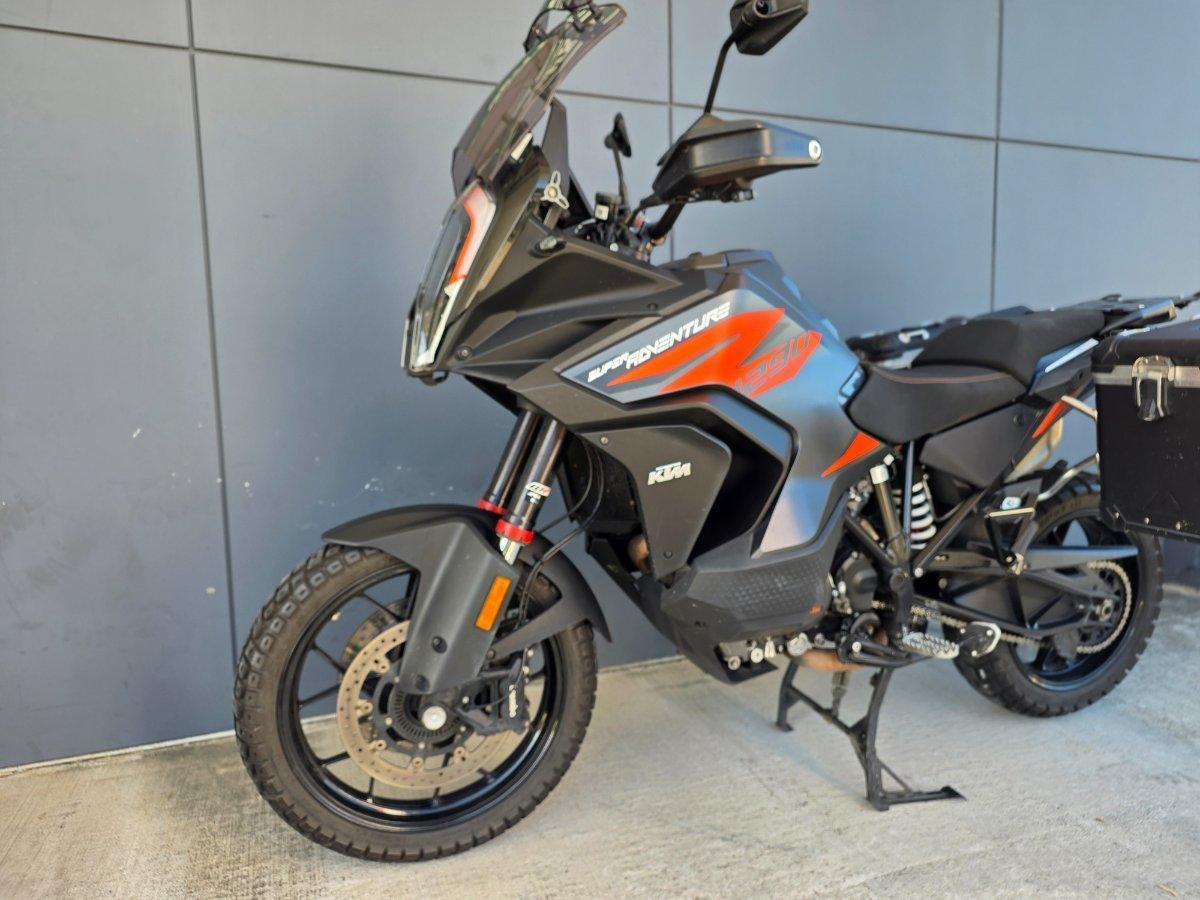 2022 KTM SUPER ADVENTURE S DUAL SPORTS