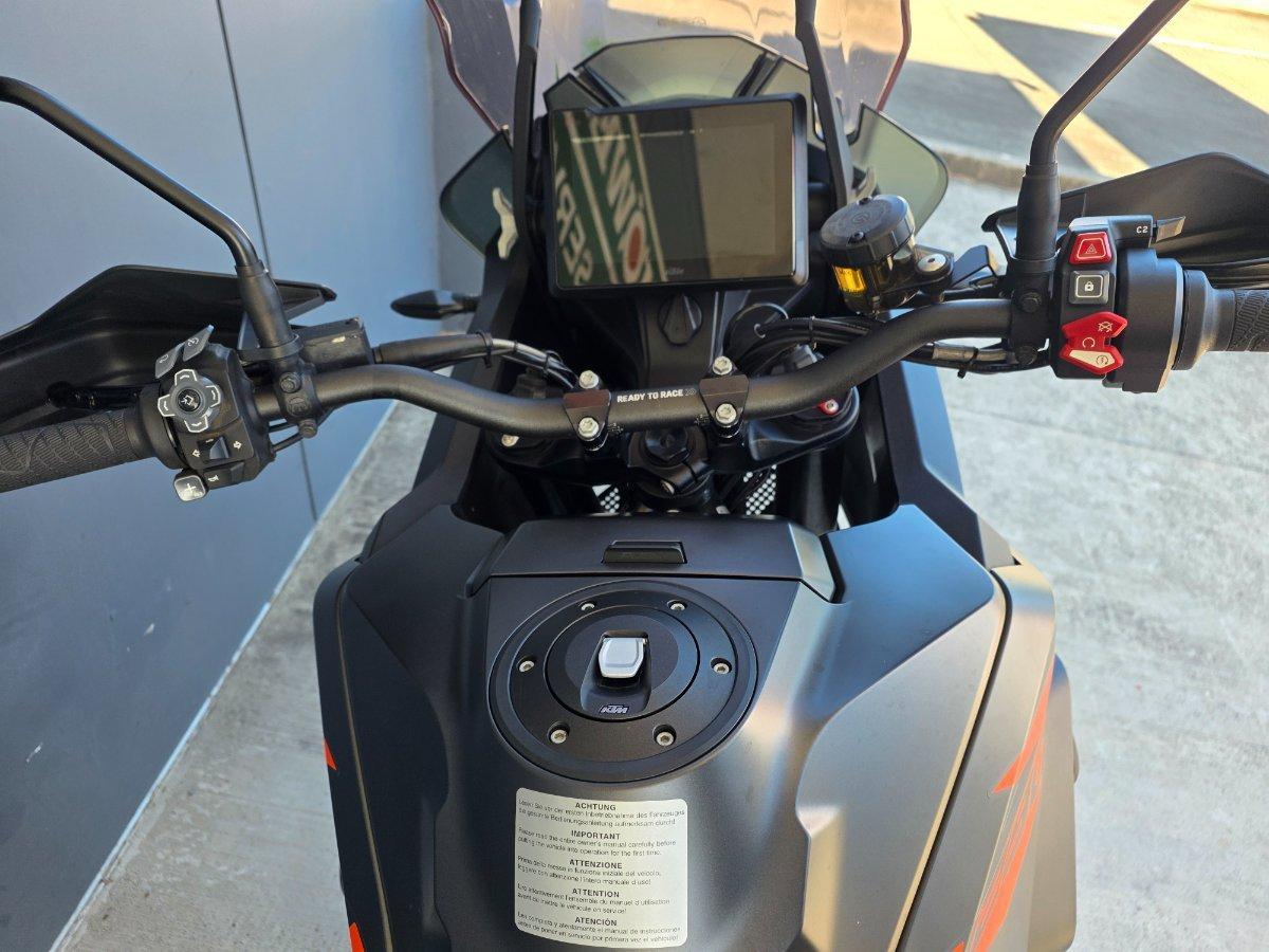 2022 KTM SUPER ADVENTURE S DUAL SPORTS