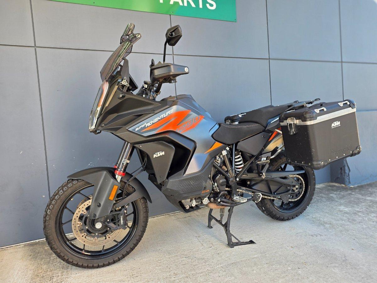 2022 KTM SUPER ADVENTURE S DUAL SPORTS