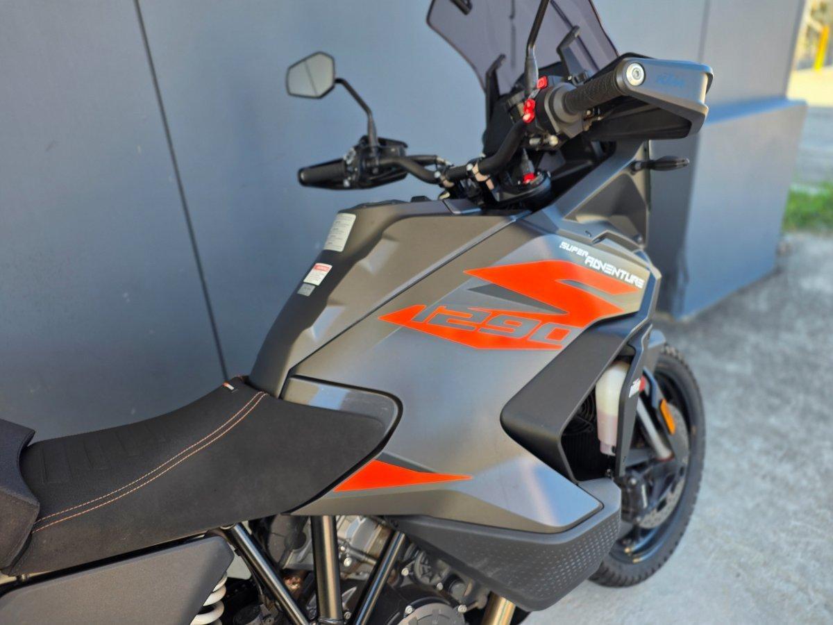 2022 KTM SUPER ADVENTURE S DUAL SPORTS