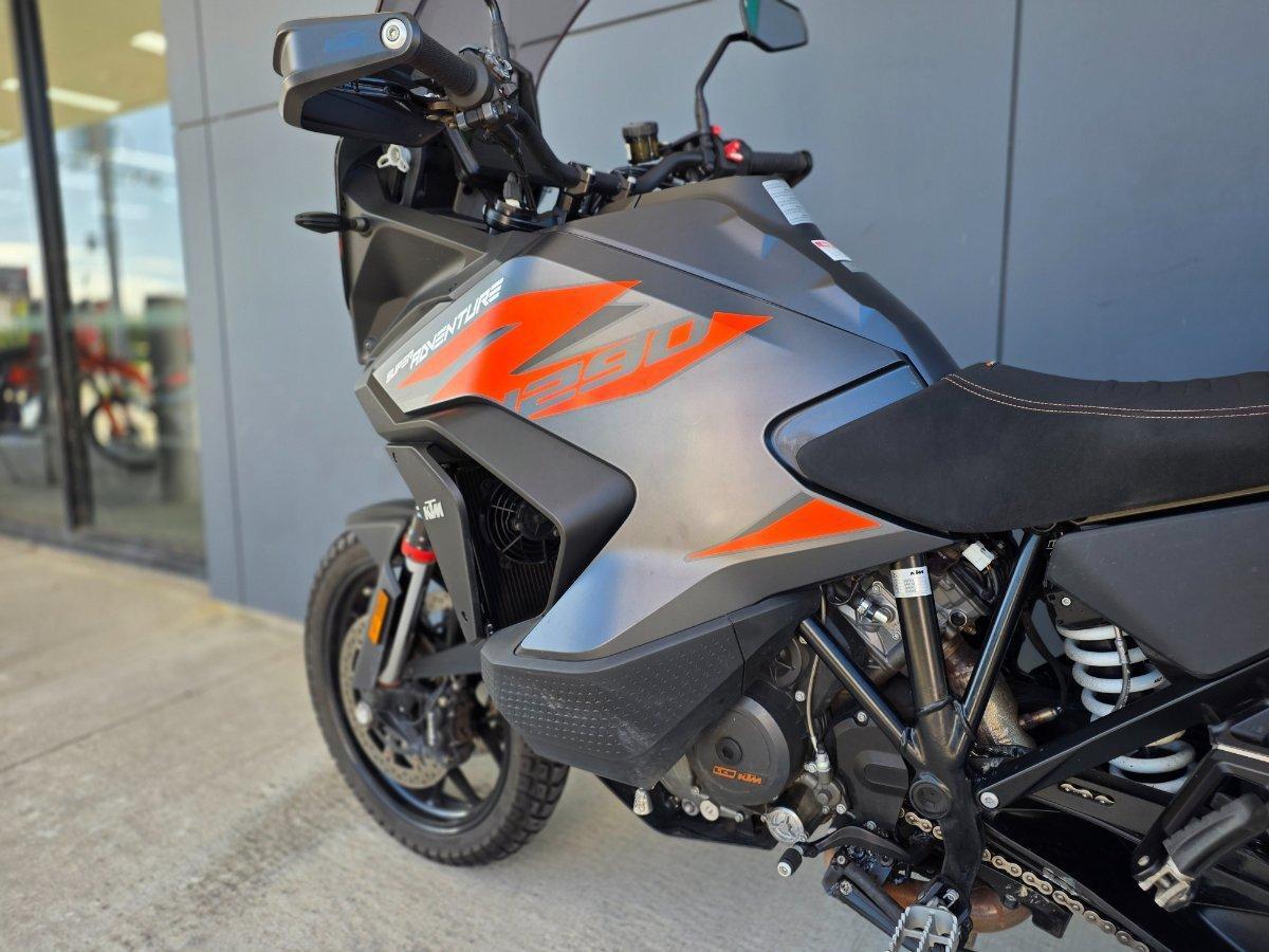 2022 KTM SUPER ADVENTURE S DUAL SPORTS