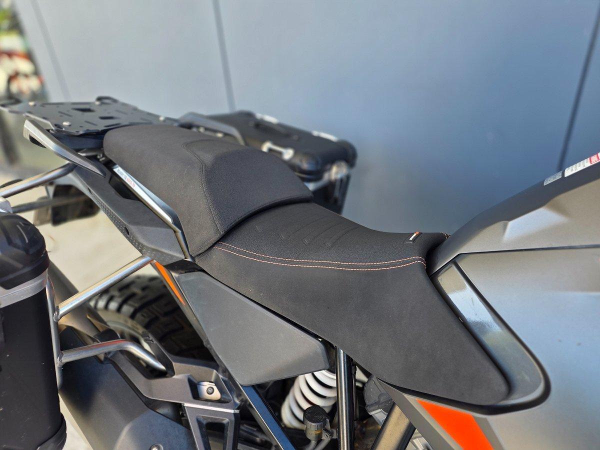 2022 KTM SUPER ADVENTURE S DUAL SPORTS