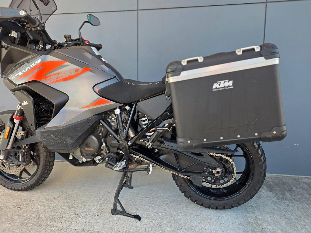 2022 KTM SUPER ADVENTURE S DUAL SPORTS