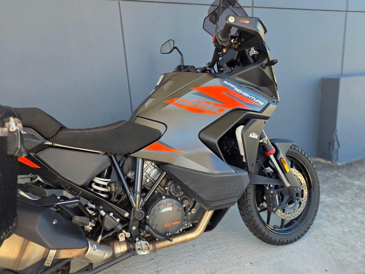 2022 KTM SUPER ADVENTURE S DUAL SPORTS