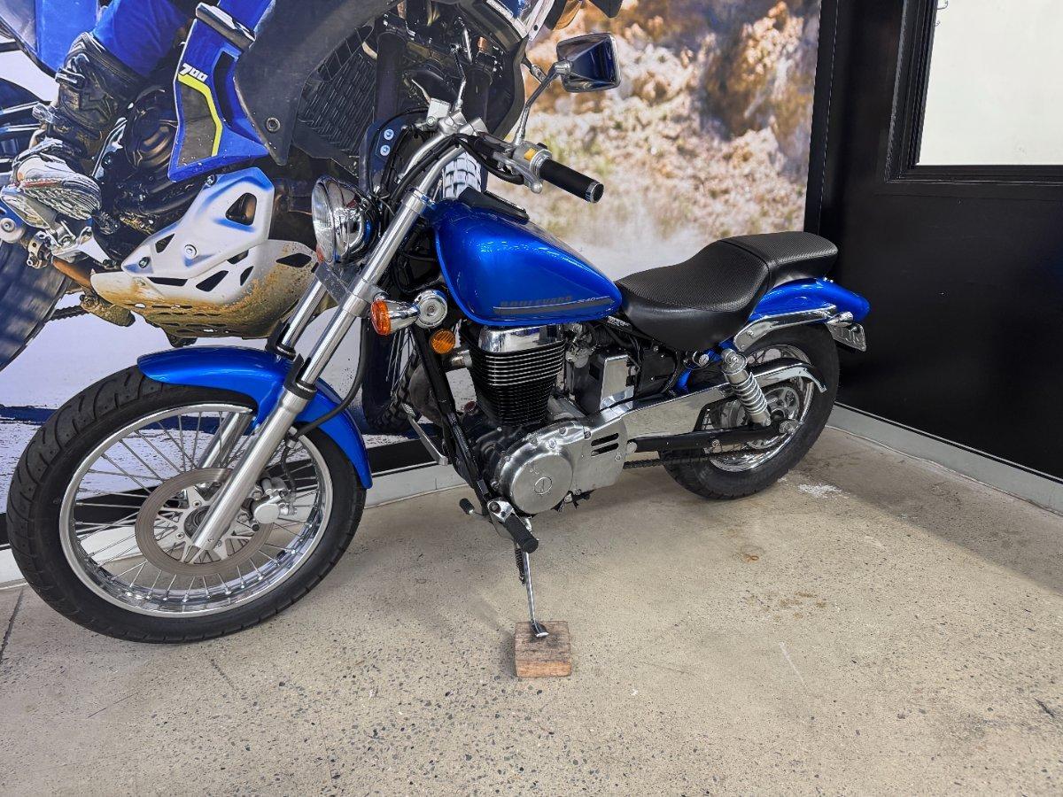 2015 SUZUKI BOULEVARD S40 CRUISER