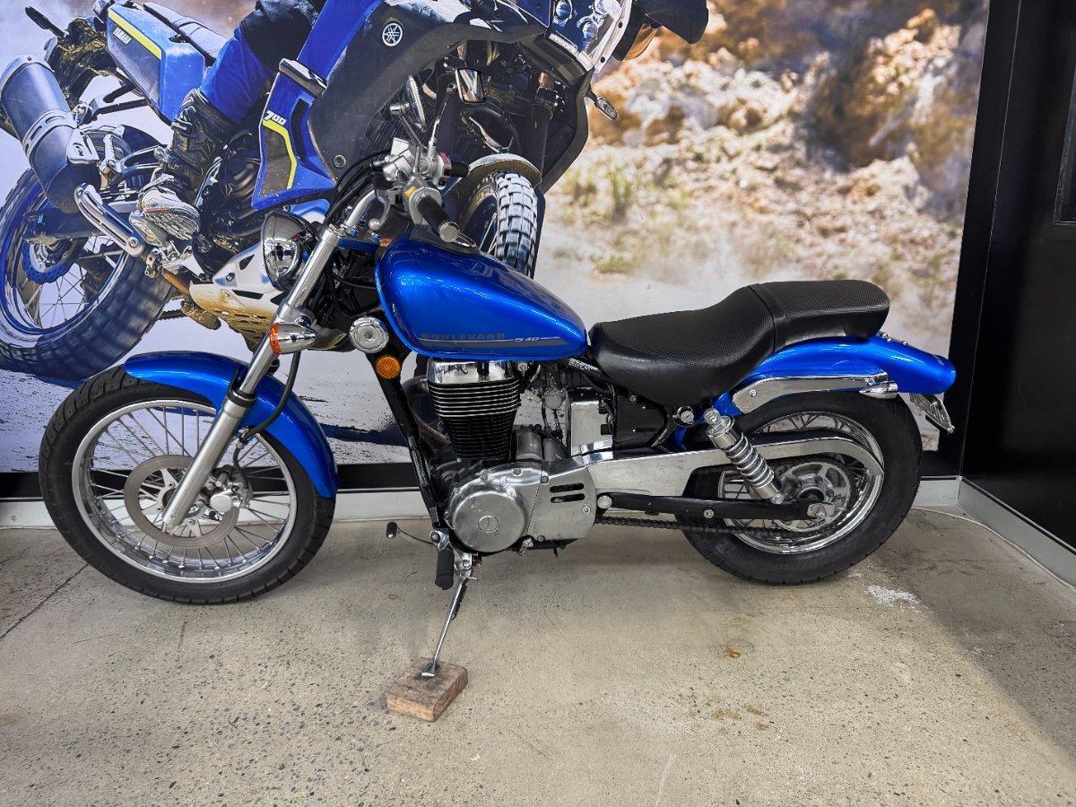 2015 SUZUKI BOULEVARD S40 CRUISER