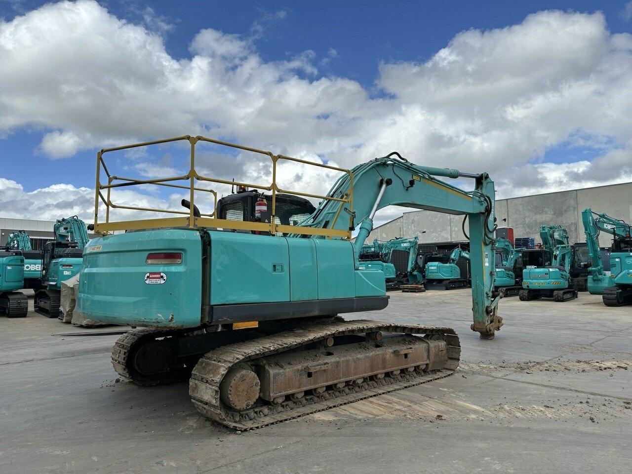 2013 KOBELCO SK260LC-8 EXCAVATOR