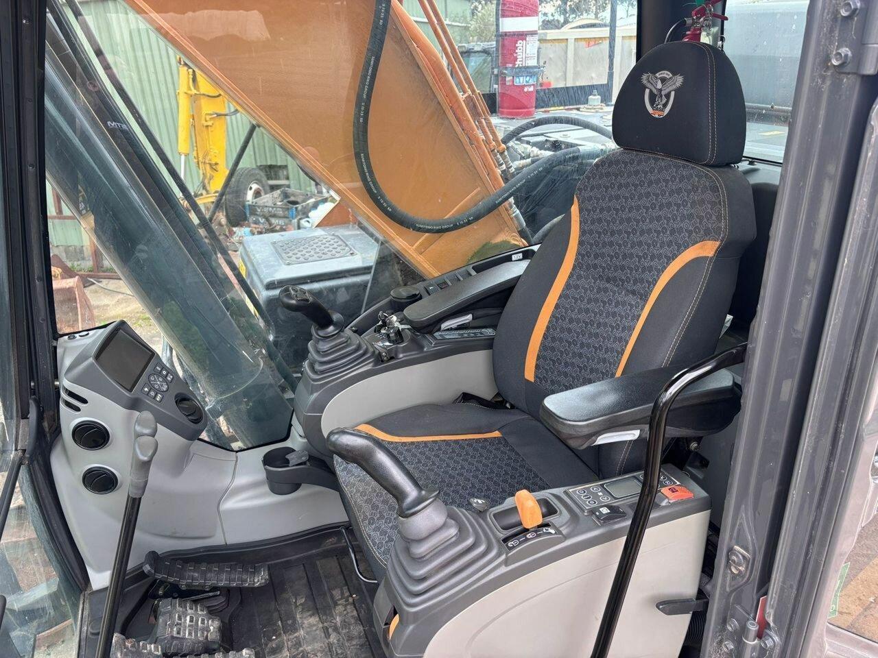 CASE EXCAVATOR