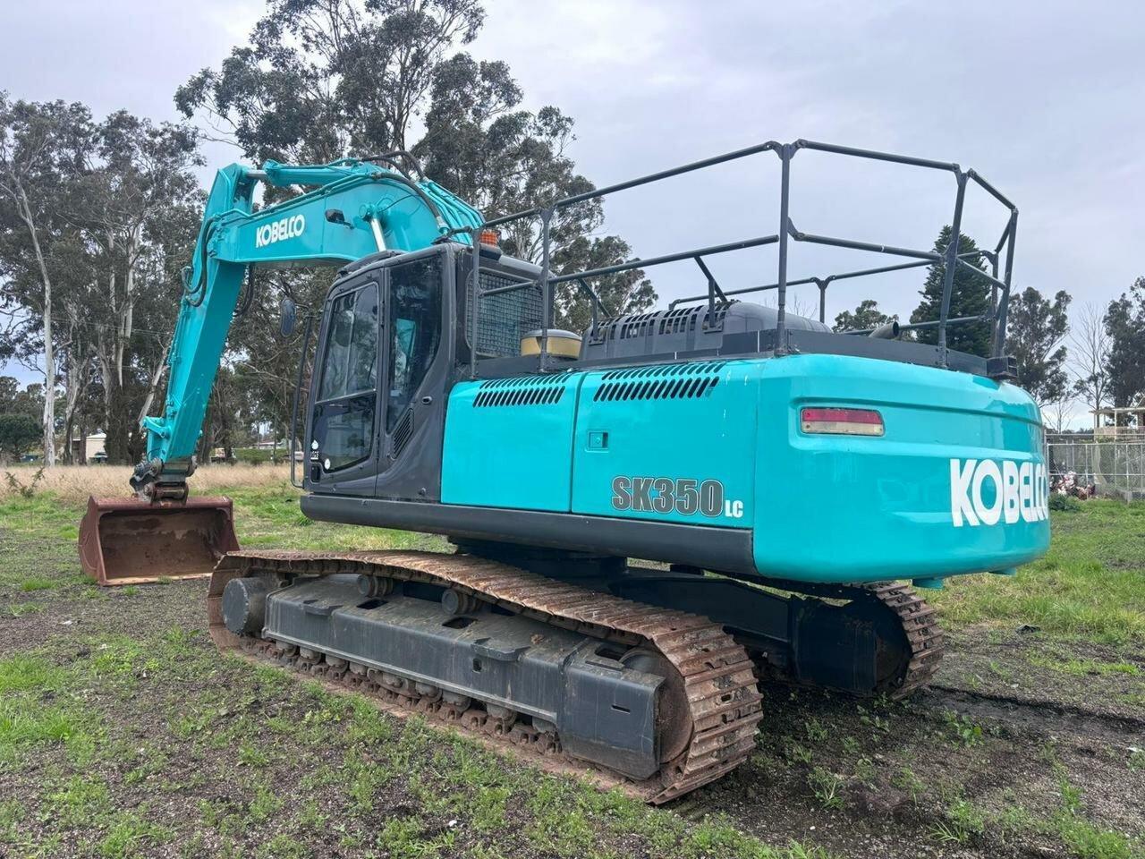 KOBELCO EXCAVATOR