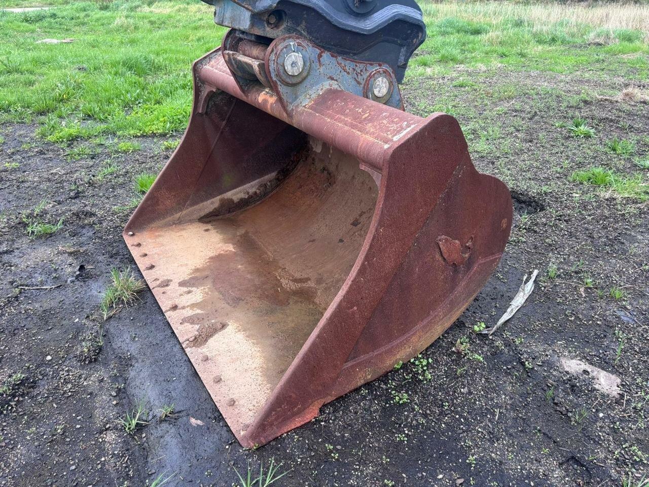 KOBELCO EXCAVATOR
