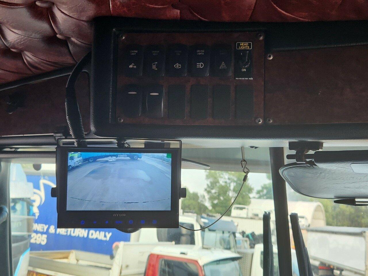 2001 KENWORTH T900 TIPPER