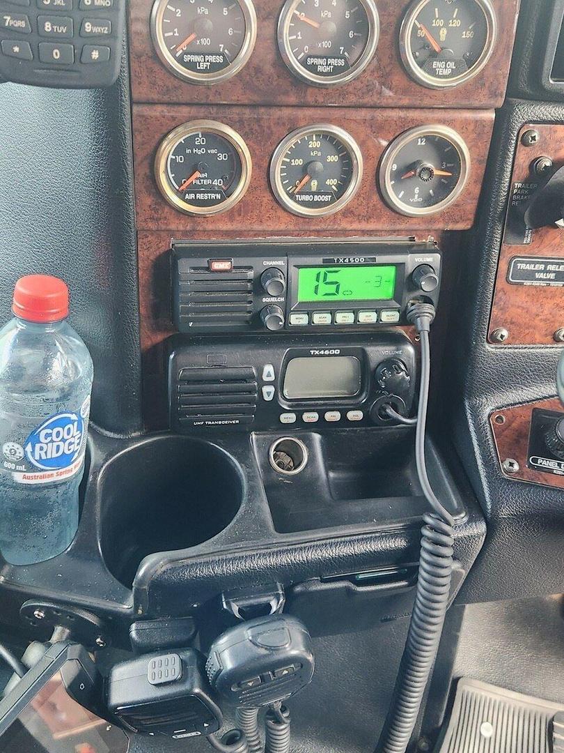 2001 KENWORTH T900 TIPPER