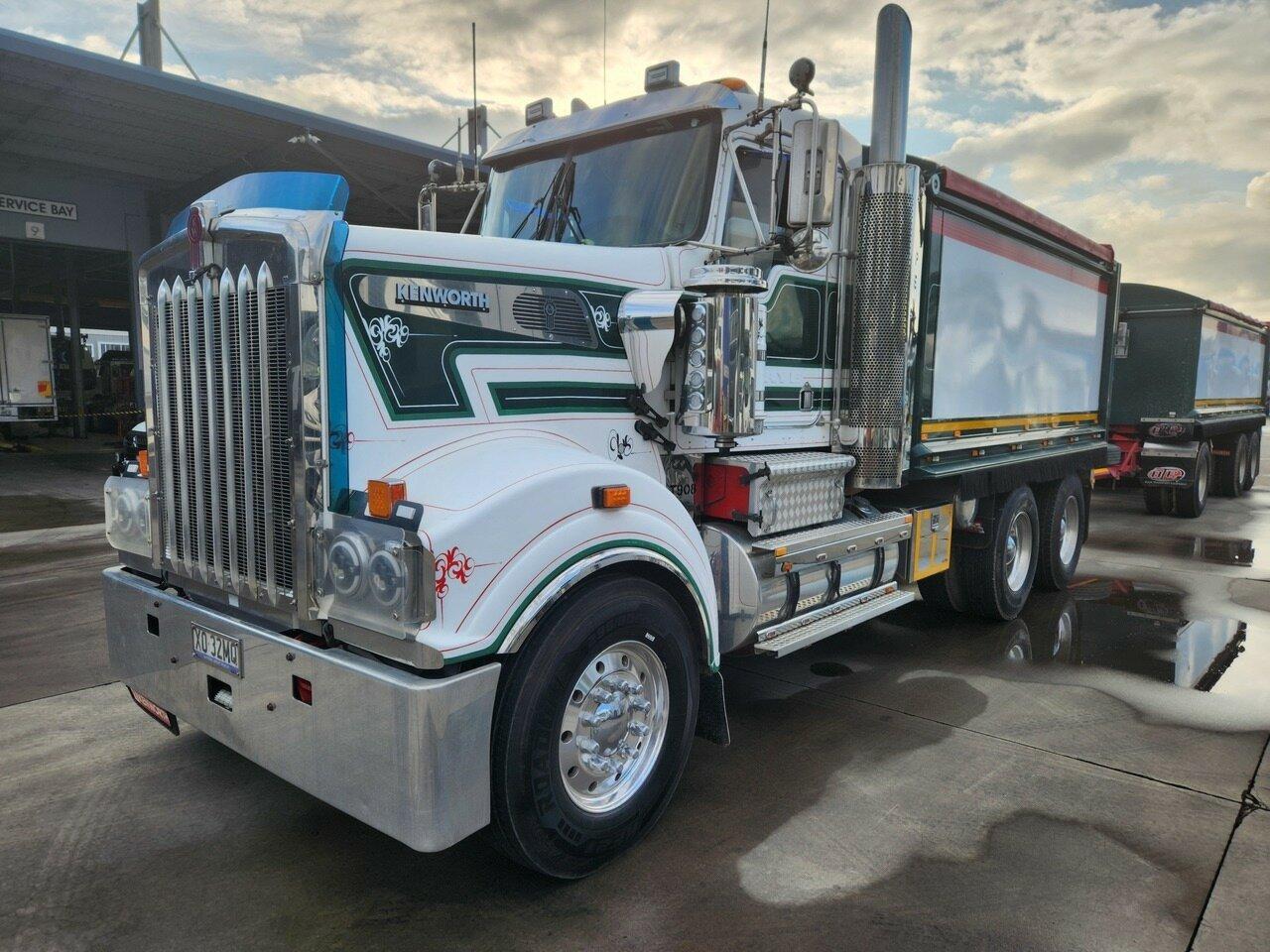 2001 KENWORTH T900 TIPPER