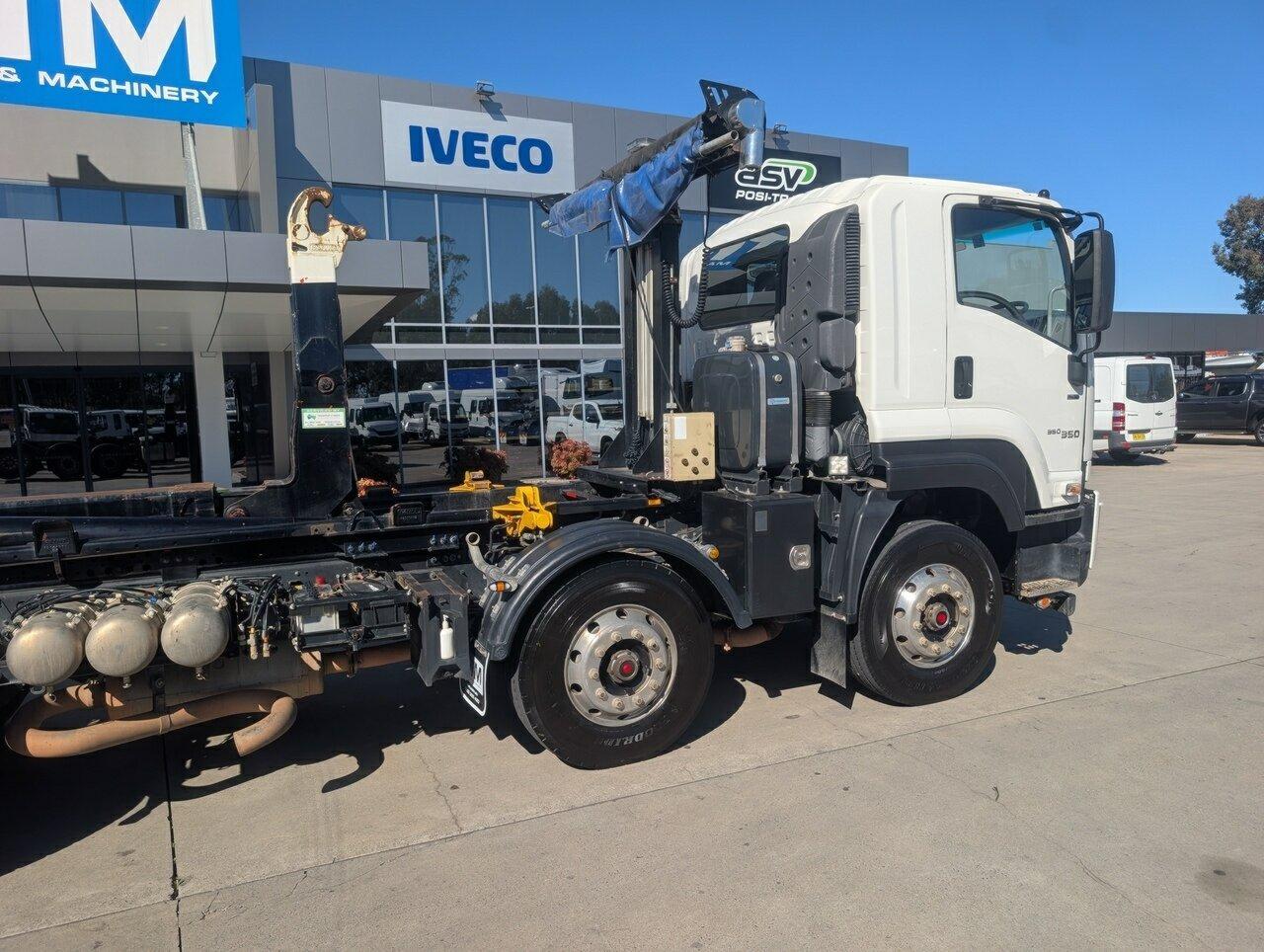 2023 ISUZU FYX FH 350 (10x4) 6 SP AUTOMATIC BIN LIFTER