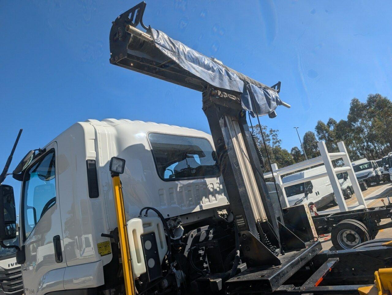 2023 ISUZU FYX FH 350 (10x4) 6 SP AUTOMATIC BIN LIFTER