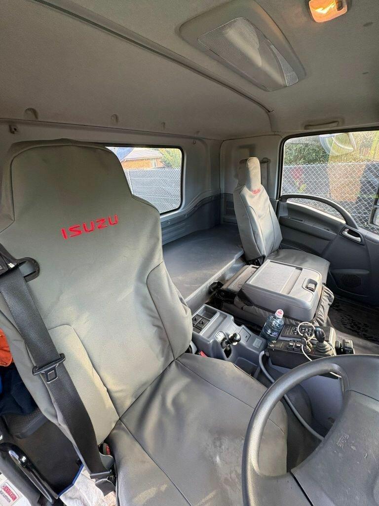 2023 ISUZU FYX FH 350 (10x4) 6 SP AUTOMATIC BIN LIFTER