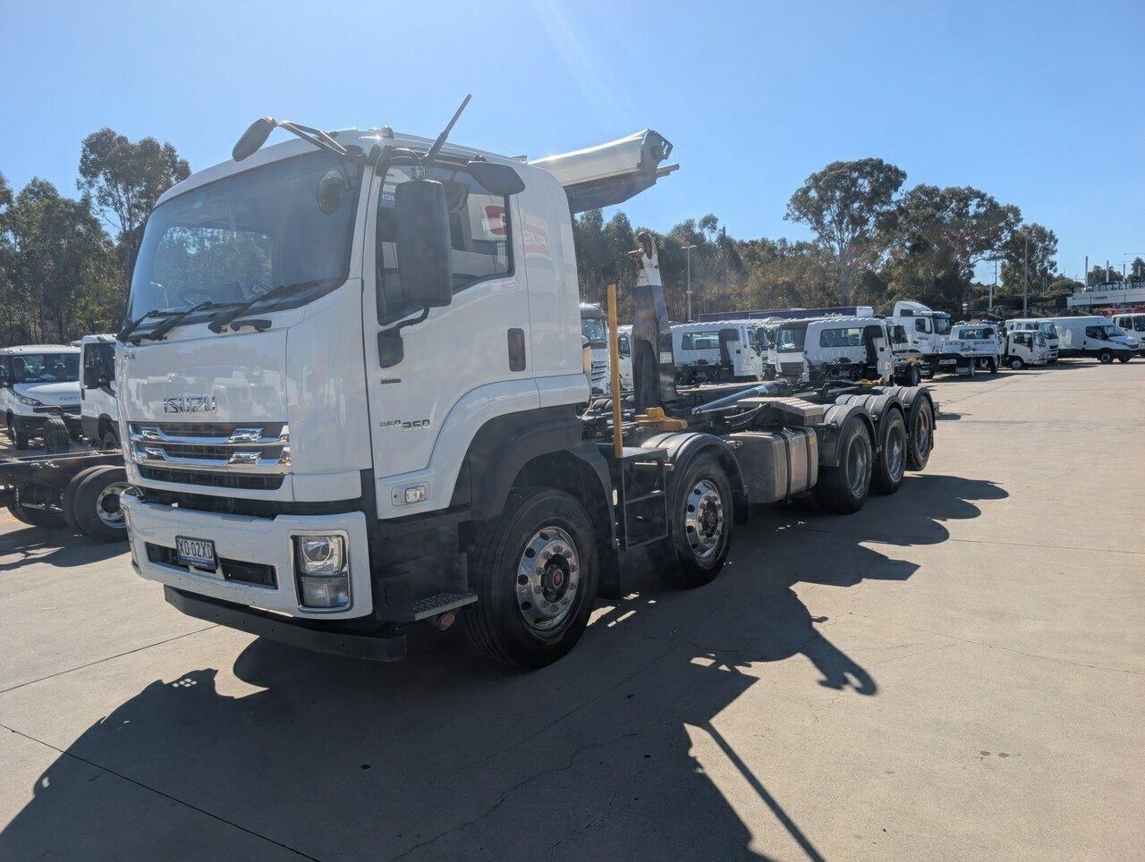 2023 ISUZU FYX FH 350 (10x4) 6 SP AUTOMATIC BIN LIFTER