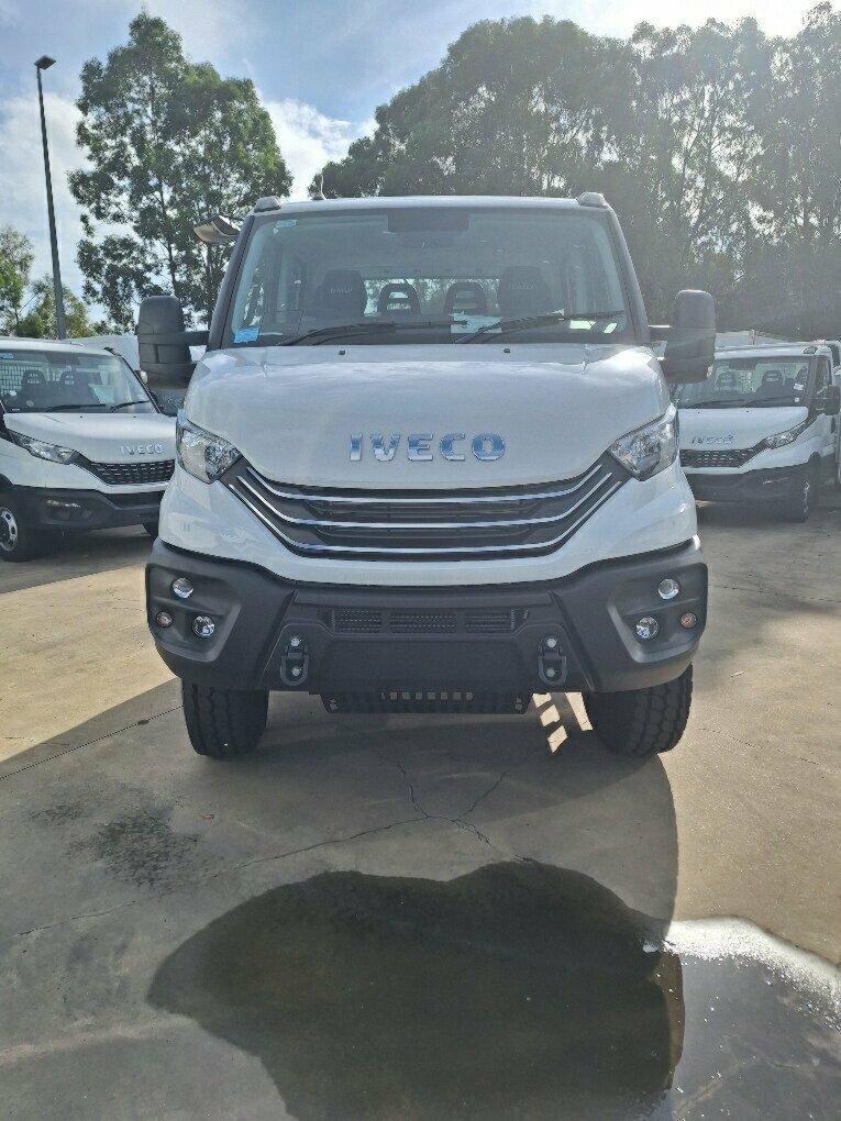 2024 IVECO DAILY (4x4) DUAL C/CHAS