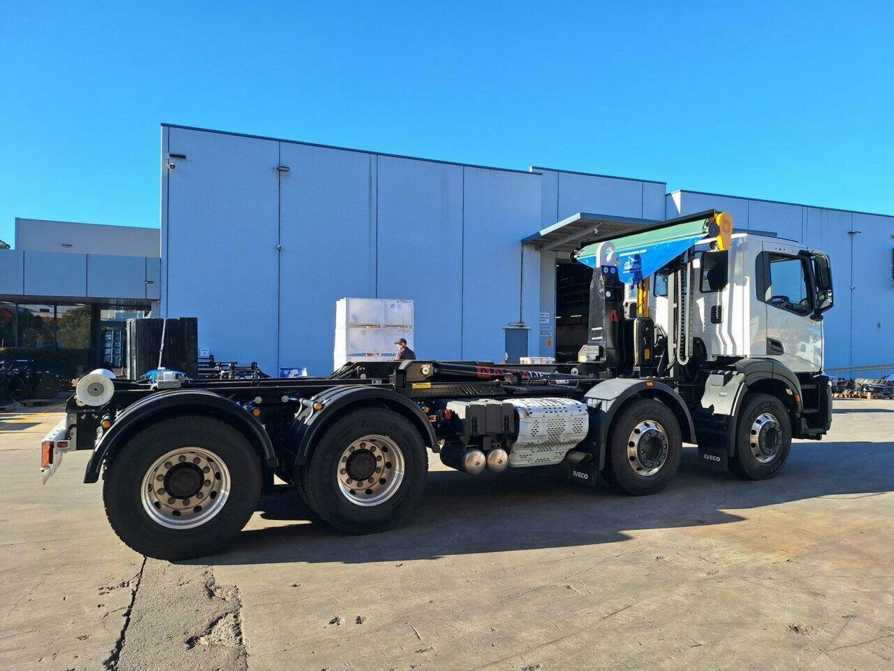 2023 IVECO ACCO AD360 DAY CAB 8X4 C/CHAS
